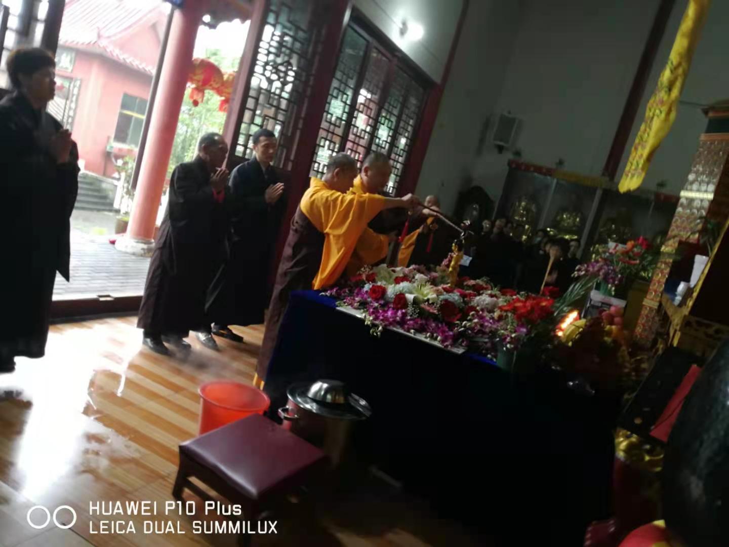 大象彩网释迦牟尼佛圣诞法会圆满
